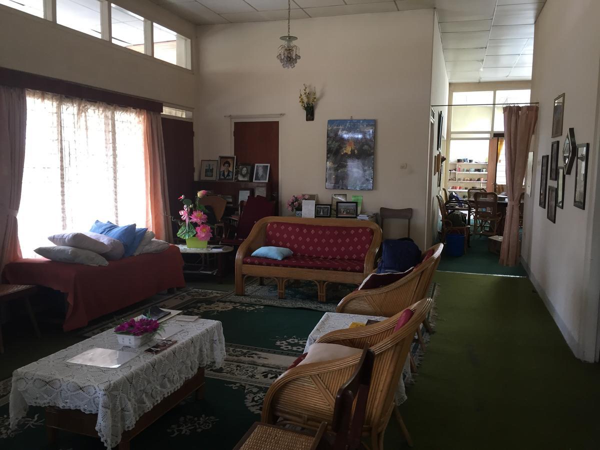 Astani Family Home Букиттинги Экстерьер фото